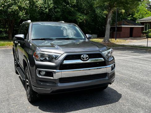 Used 2017 Toyota 4Runner Limited AWD/4WD image 1