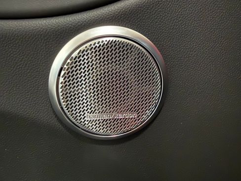 Used 2023 Alfa Romeo Giulia Veloce RWD image 14