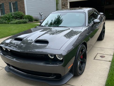 Used 2022 Dodge Challenger SRT Hellcat Redeye image 3
