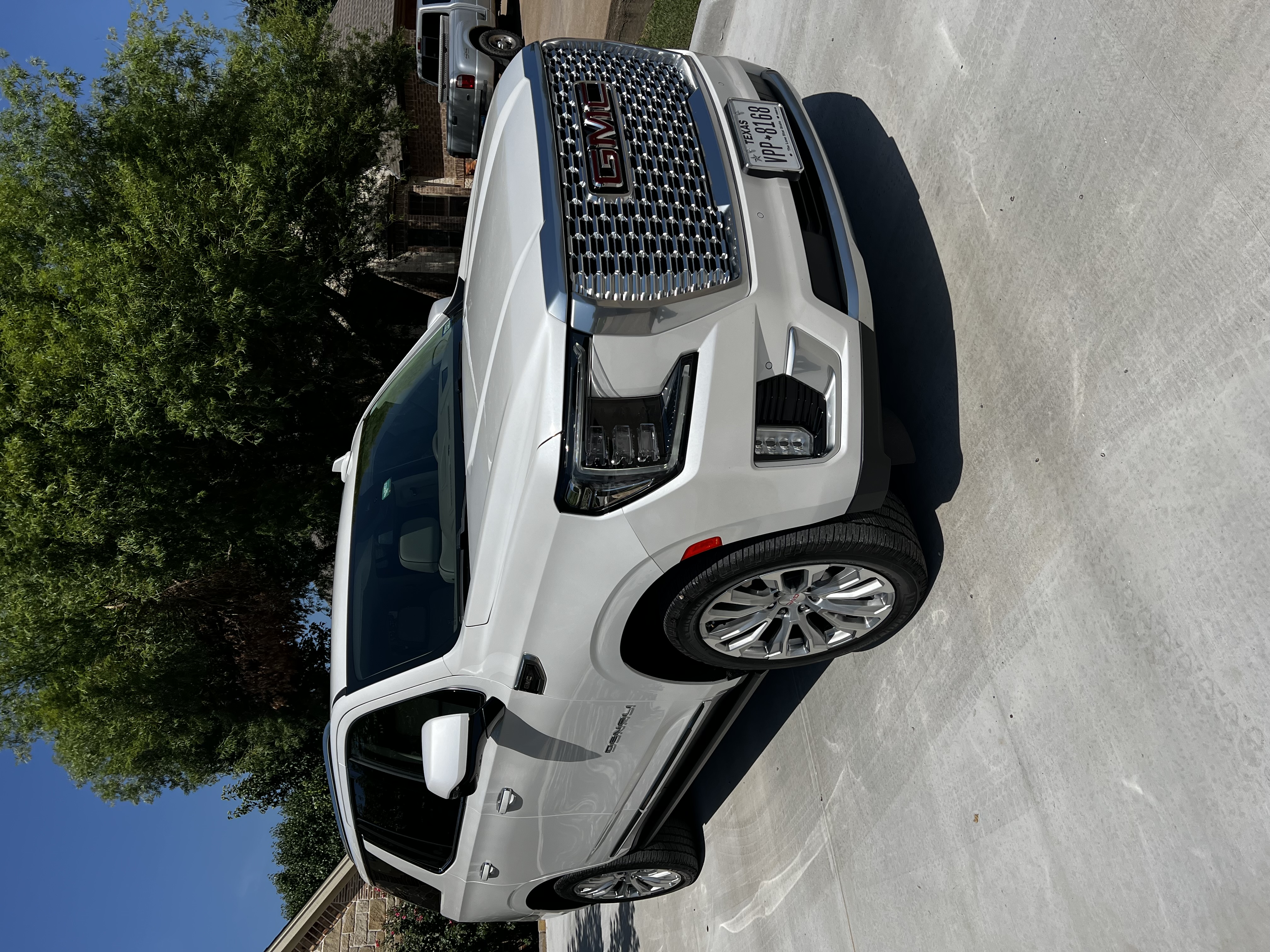 Used 2024 GMC Yukon Denali AWD/4WD image 21