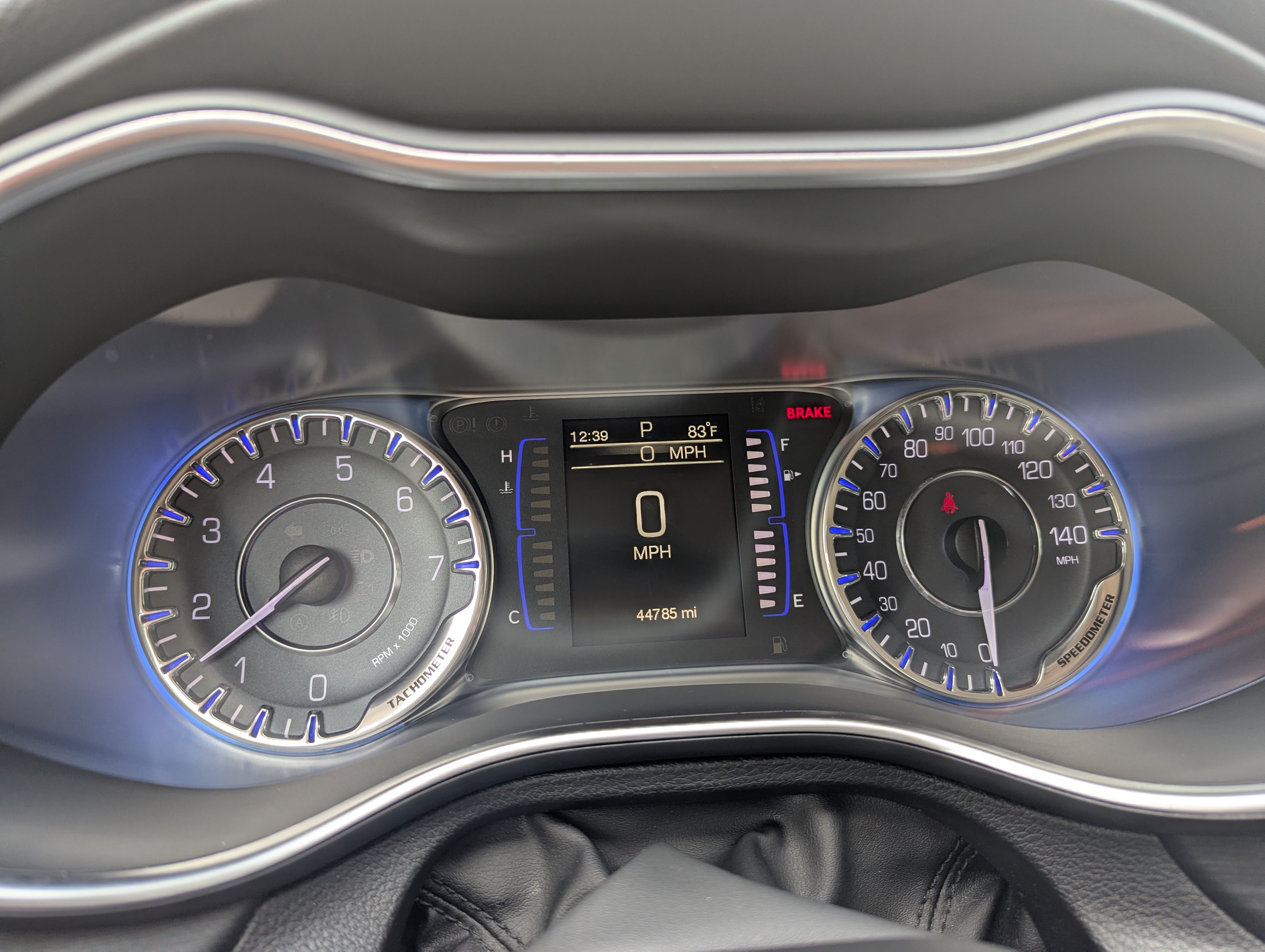 Used 2015 Chrysler 200 Limited FWD image 10