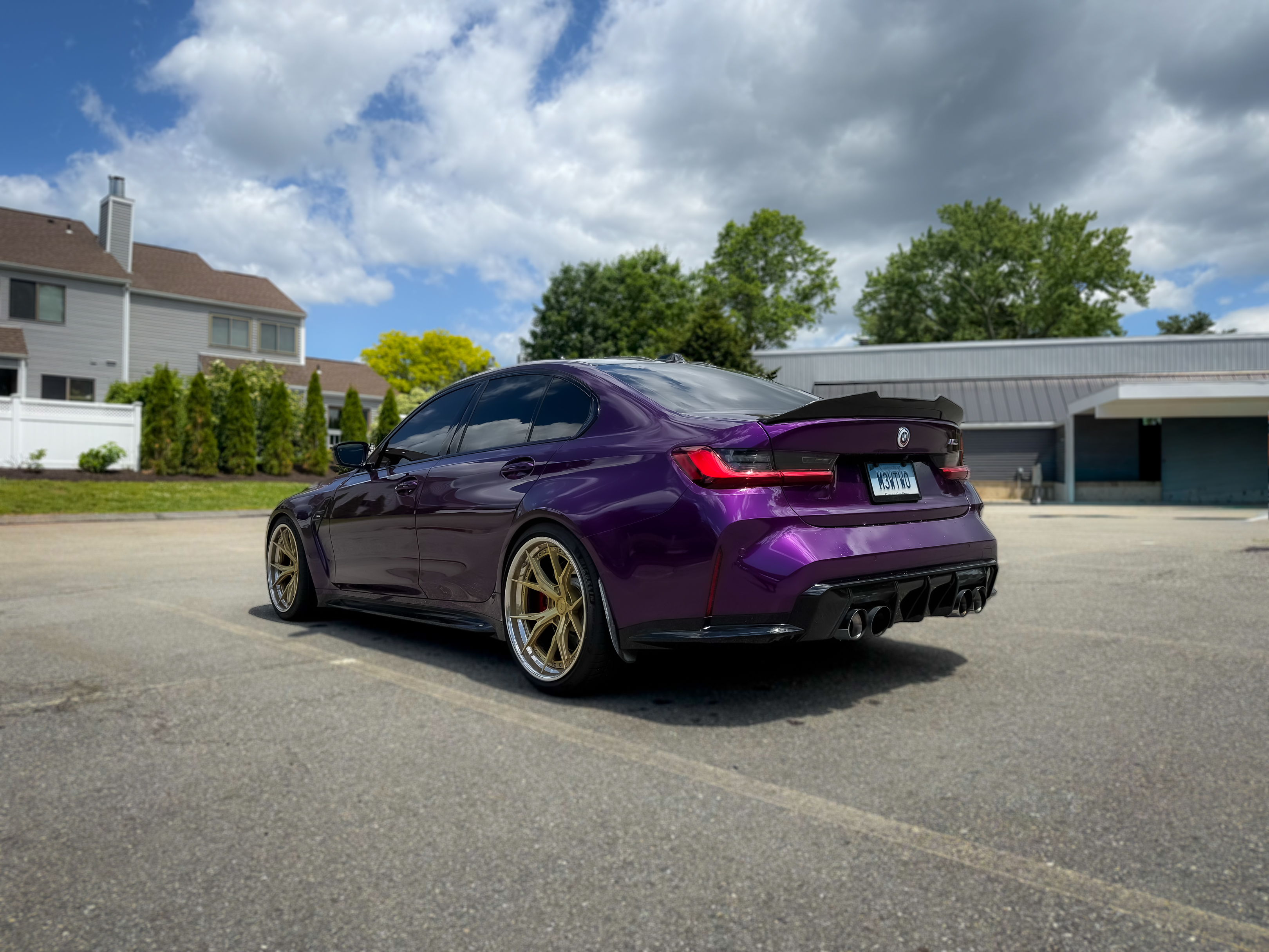 Used 2023 BMW M3 w/ M Carbon Exterior Package RWD image 10
