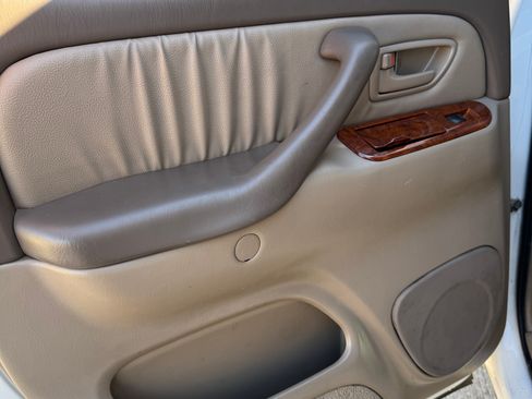 Used 2004 Toyota Tundra Limited image 17