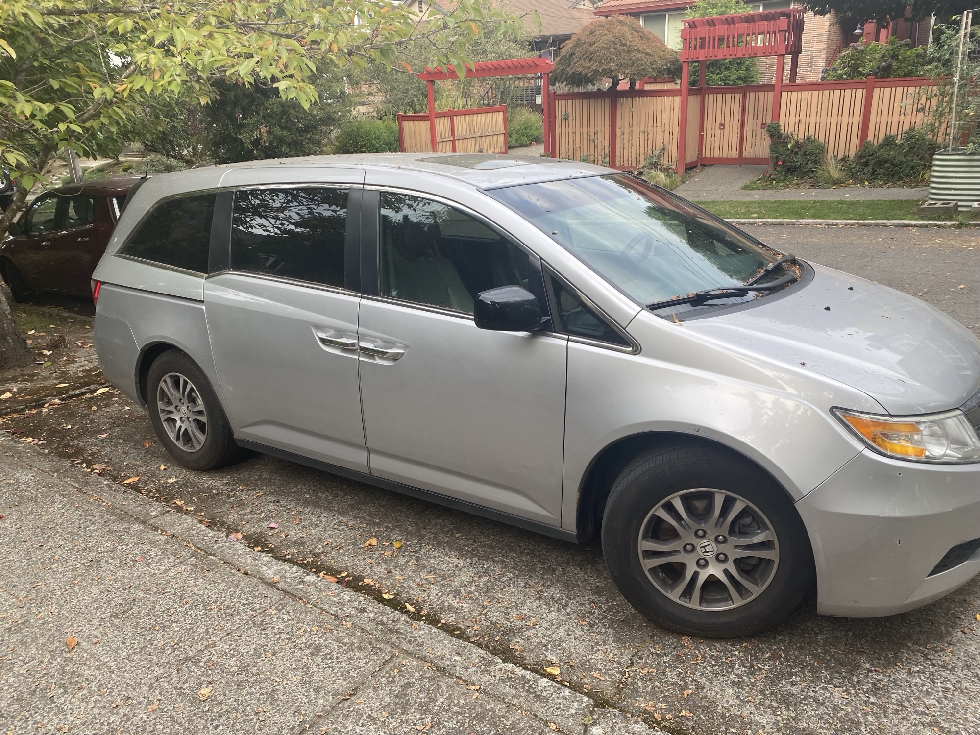 Used 2011 Honda Odyssey EX-L image 1