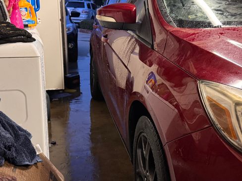 Used 2014 Ford Focus SE w/ Equipment Group 201A image 4