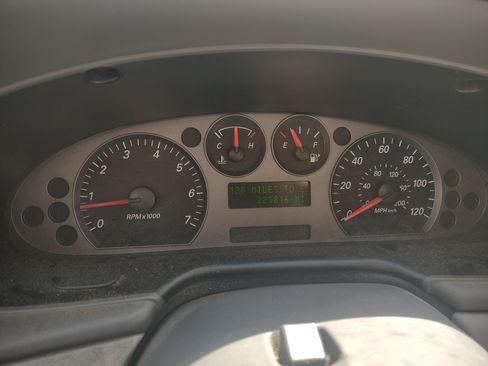 Used 2004 Mercury Sable GS image 13