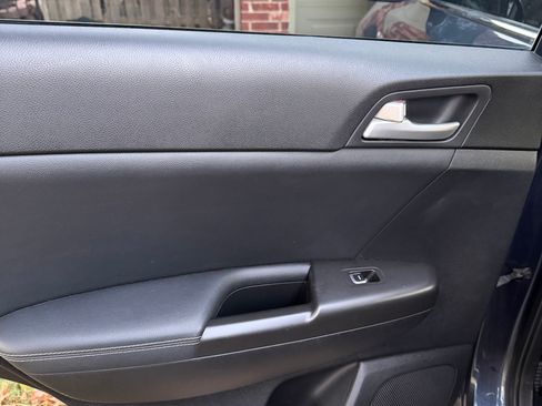 Used 2017 Kia Sportage EX w/ EX Technology Package image 15