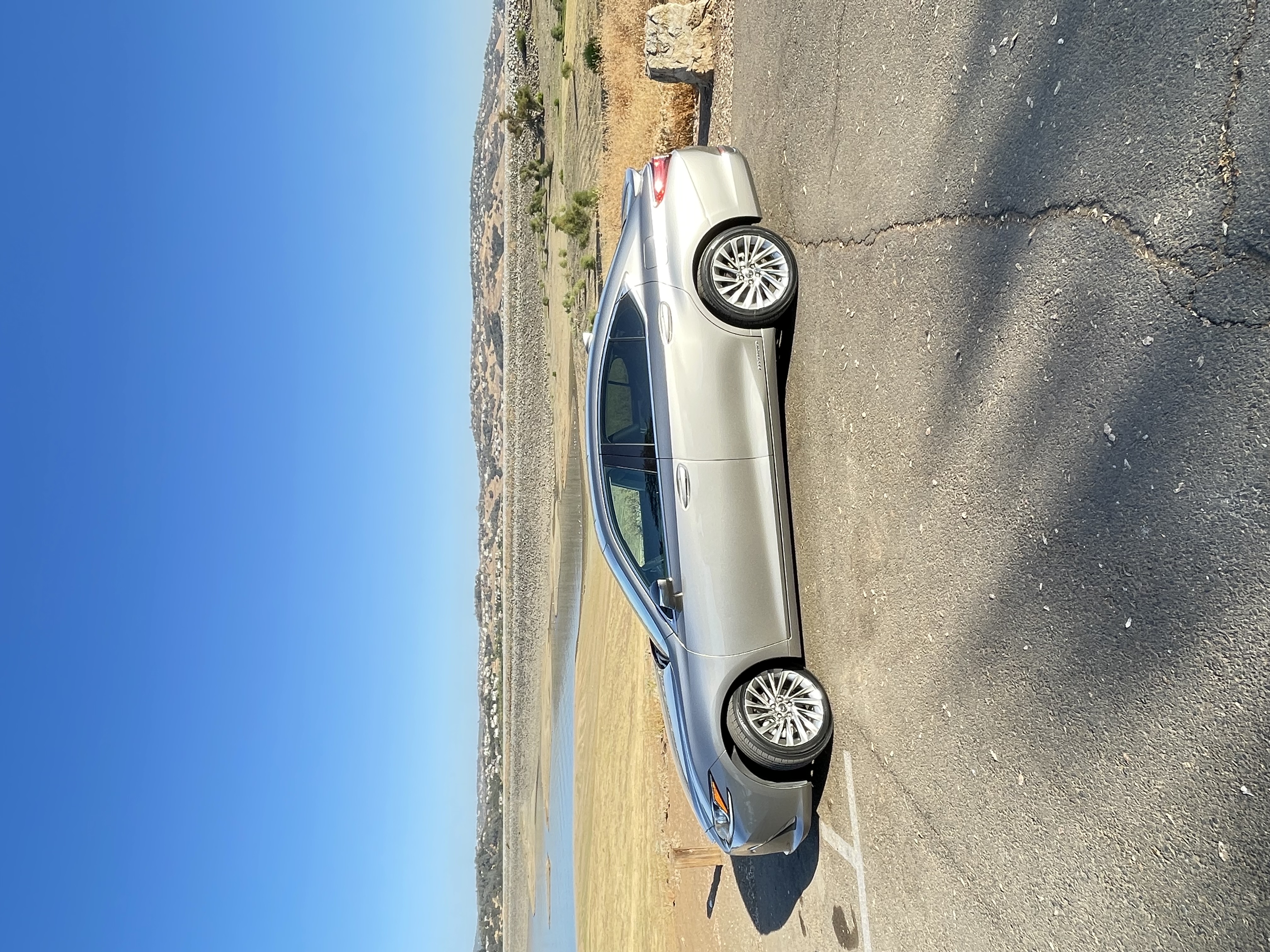 Used 2020 Lexus ES 300h w/ Accessory Package 2 FWD image 1