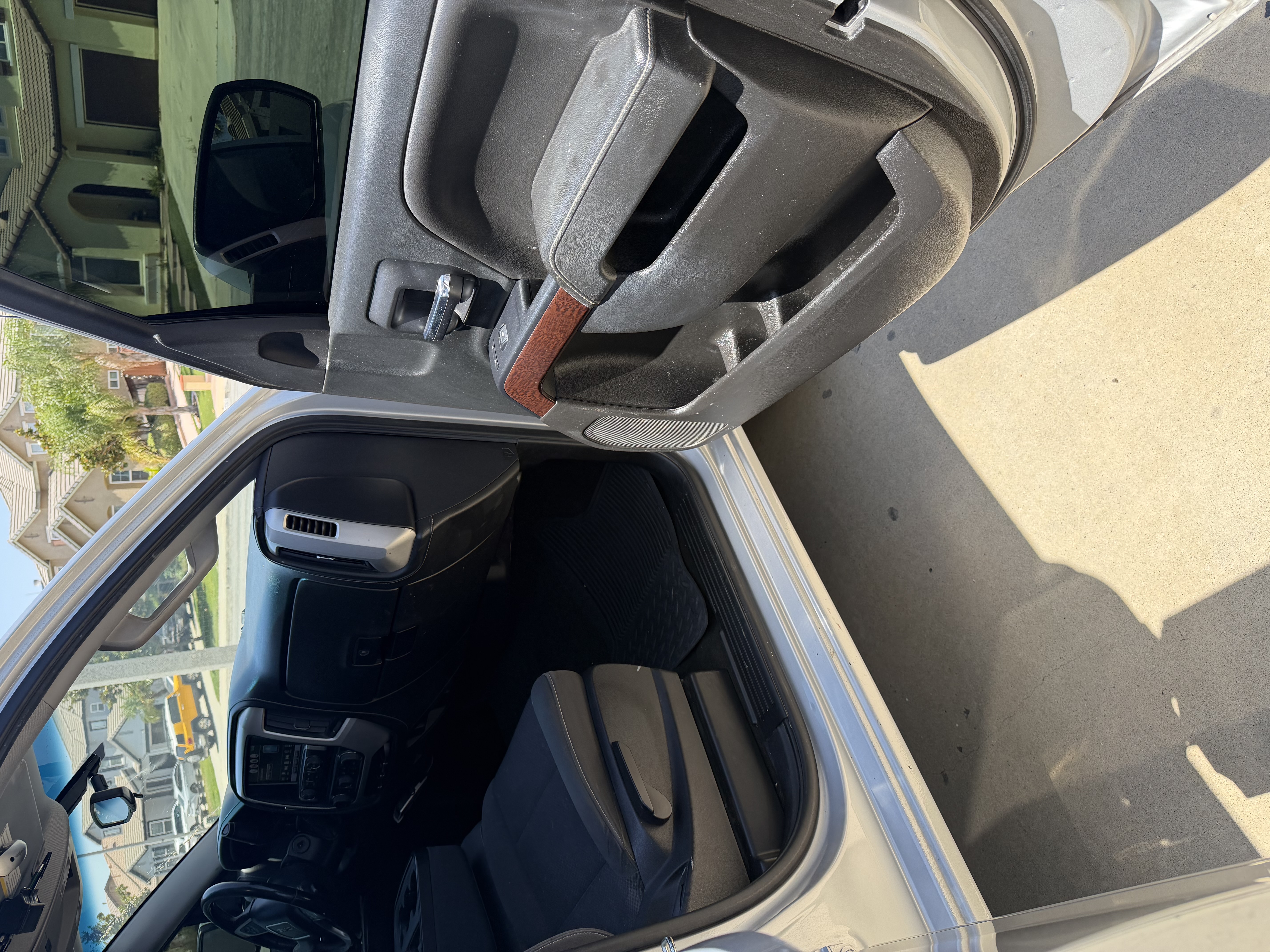 Used 2018 GMC Sierra 1500 SLE w/ SLE Value Package RWD image 11