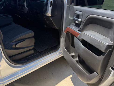 Used 2018 GMC Sierra 1500 SLE w/ SLE Value Package RWD image 11