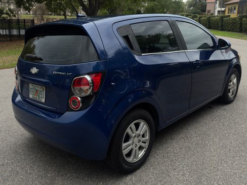 Used 2013 Chevrolet Sonic LT image 4