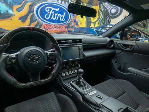 Used 2022 Toyota GR86 image 17