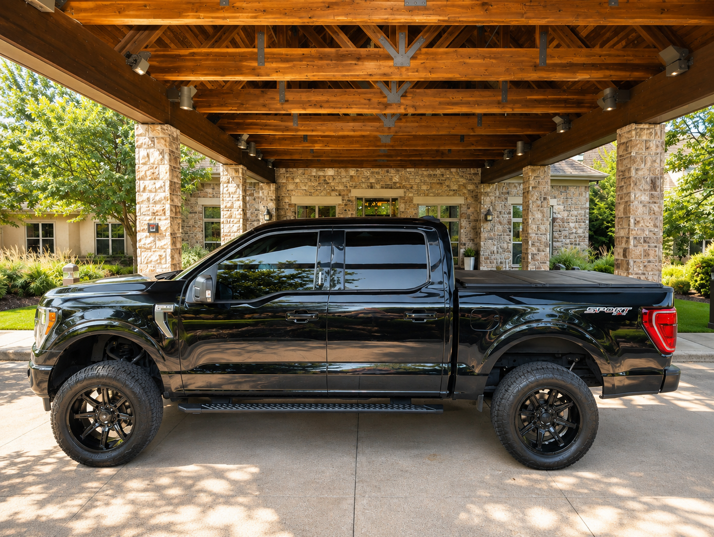 Used 2021 Ford F150 XLT w/ Equipment Group 302A High AWD/4WD image 9
