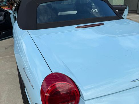 Used 2003 Ford Thunderbird image 11