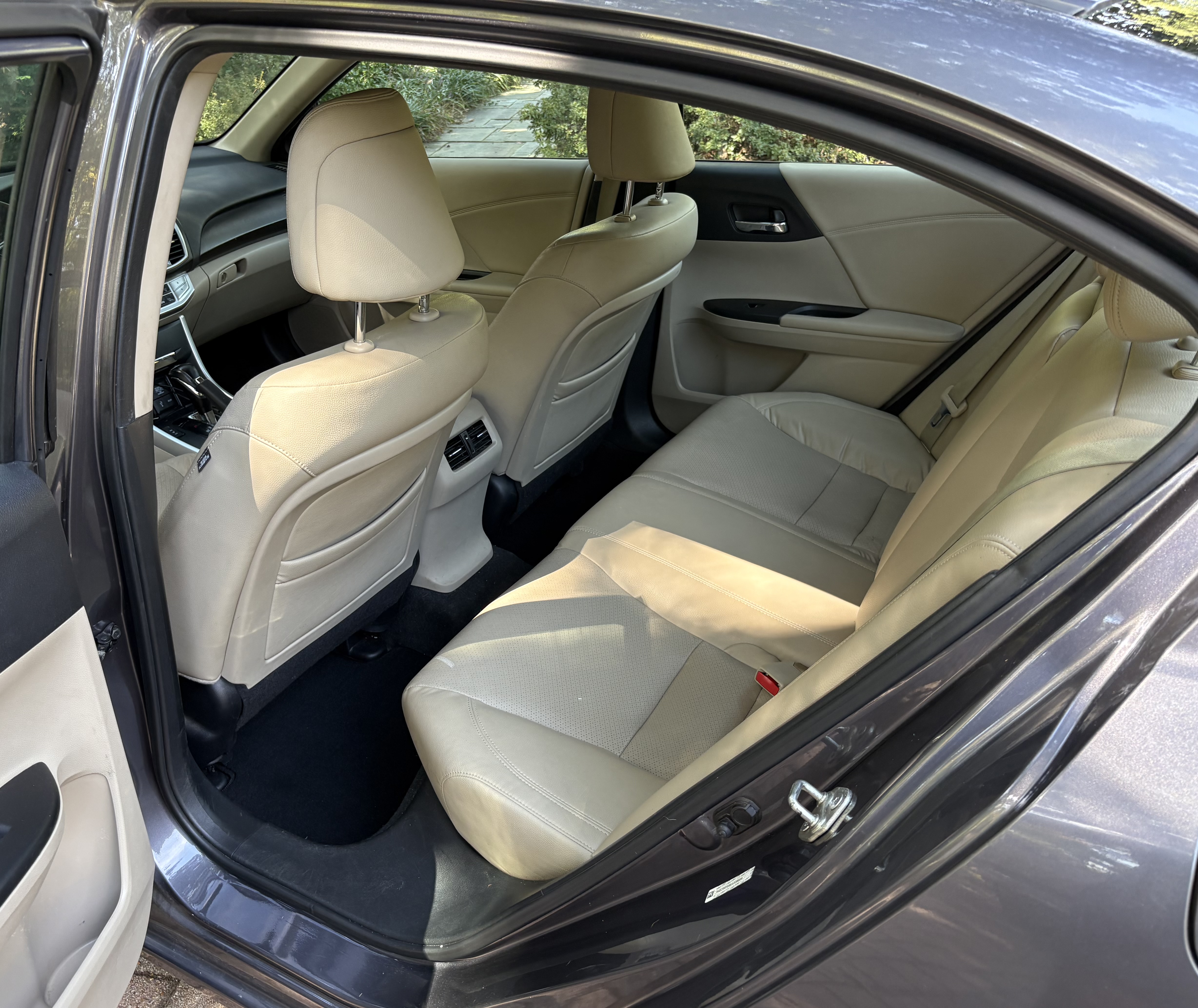 Used 2014 Honda Accord EX-L image 10