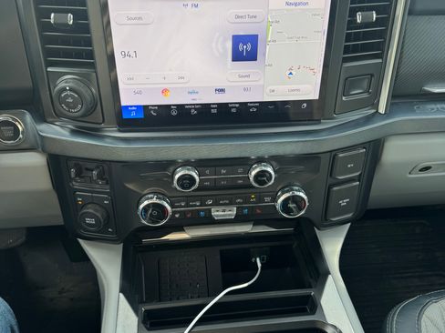 Used 2024 Ford F450 Limited w/ FX4 Off-Road Package image 11