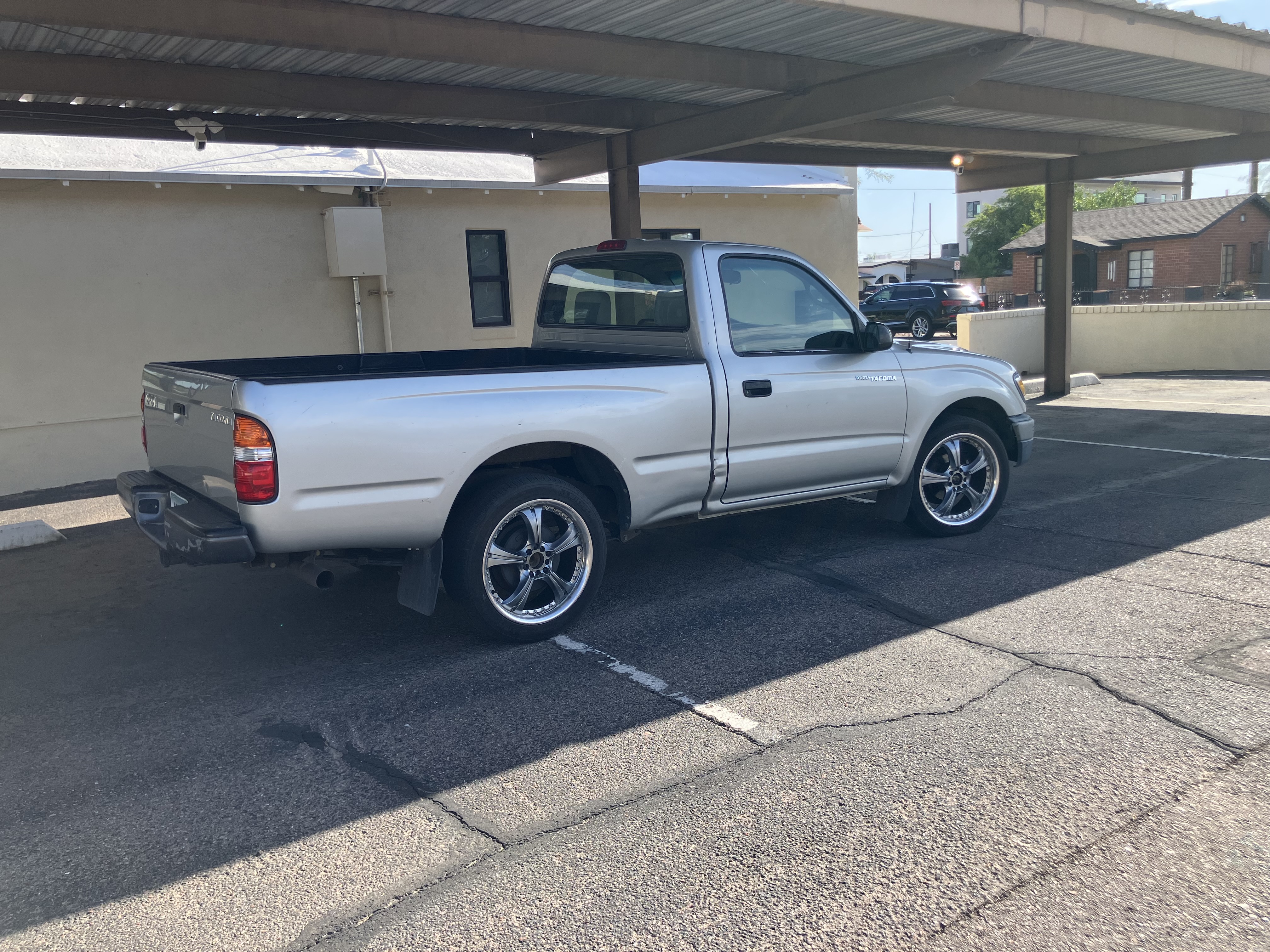 Used 2004 Toyota Tacoma 2WD Regular Cab w/ Enhancement Pkg image 11