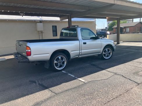 Used 2004 Toyota Tacoma 2WD Regular Cab w/ Enhancement Pkg image 11