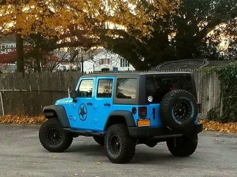 Used 2017 Jeep Wrangler Unlimited Sport w/ Connectivity Group image 6