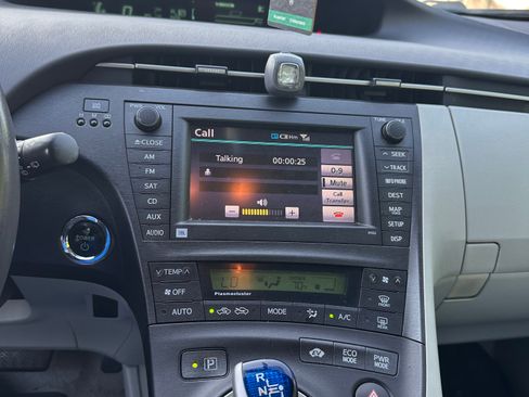 Used 2010 Toyota Prius Five image 6