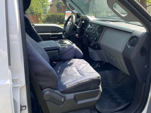 Used 2015 Ford F250 XL w/ Power Equipment Group AWD/4WD image 11