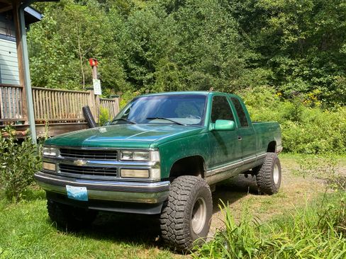 Used 1996 Chevrolet Silverado 1500 4x4 Extended Cab image 1