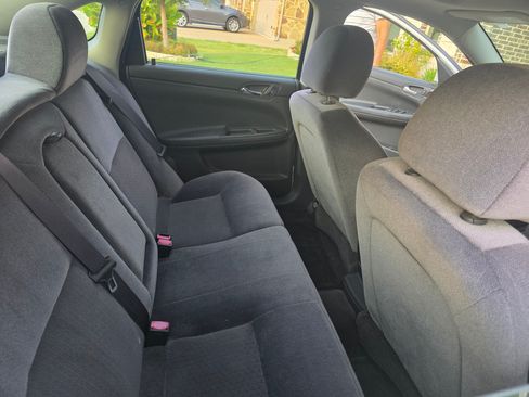 Used 2015 Chevrolet Impala LT w/ LT Sunroof Package FWD image 14