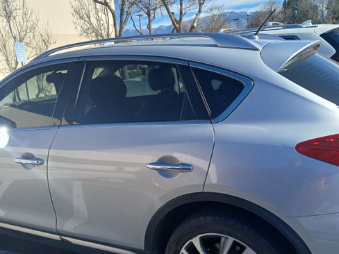 Used 2017 INFINITI QX50 AWD w/ Deluxe Touring Package image 8