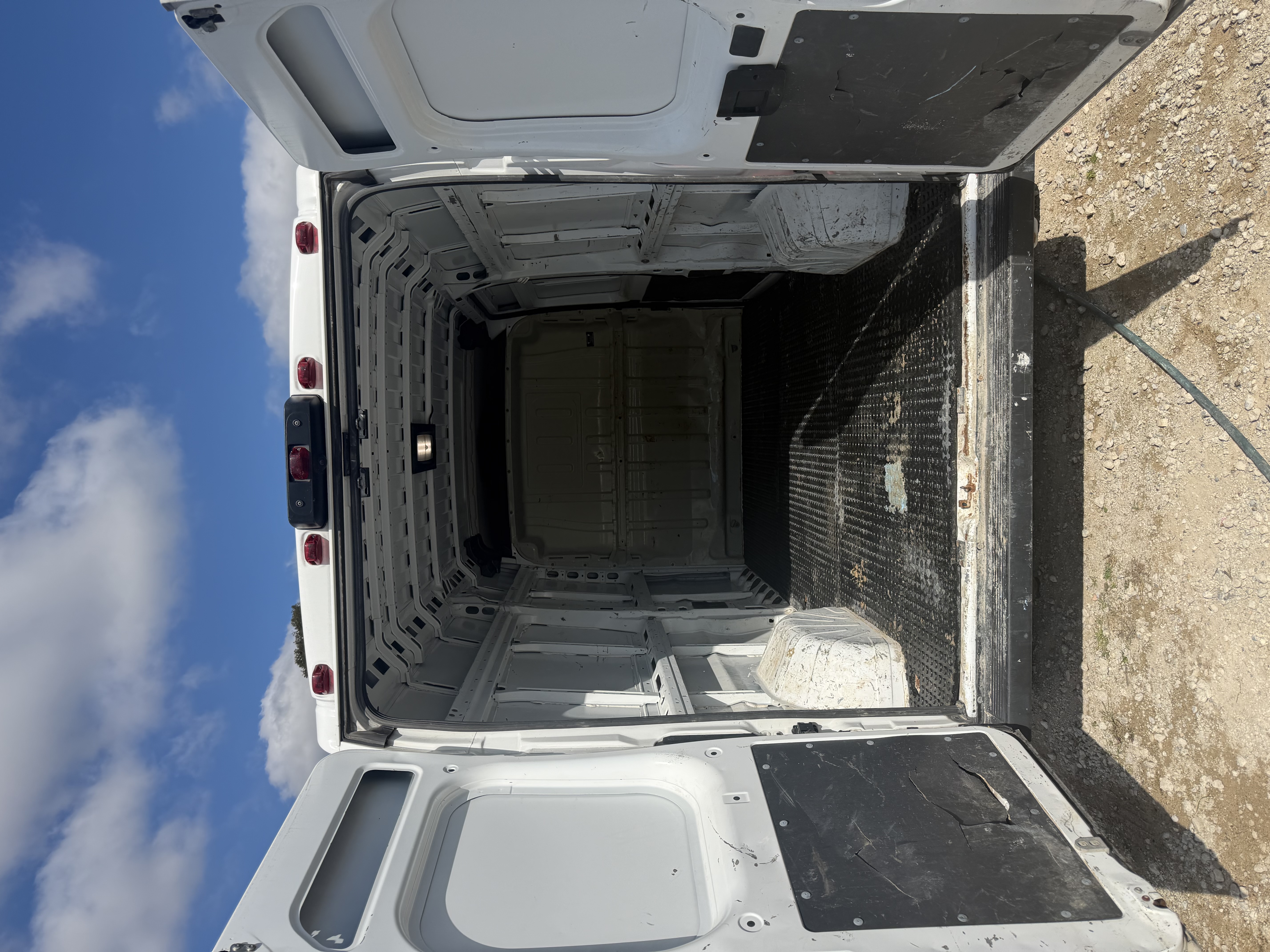Used 2021 RAM ProMaster 2500 w/ Interior LED Lighting Group FWD image 11