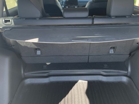 Used 2018 Honda CR-V Touring image 11