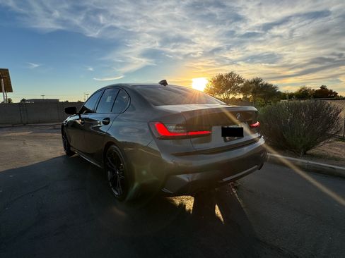 Used 2022 BMW 330i Sedan w/ M Sport Package image 8