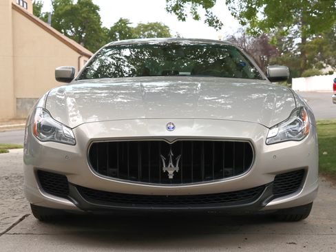 Used 2014 Maserati Quattroporte GTS RWD image 2