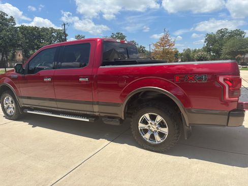 Used 2017 Ford F150 Lariat w/ Equipment Group 502A Luxury AWD/4WD image 2