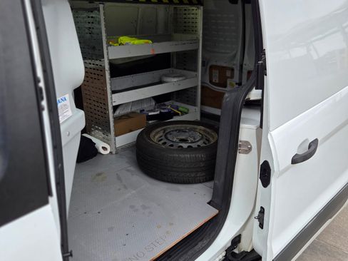 Used 2017 Ford Transit Connect XL FWD image 13