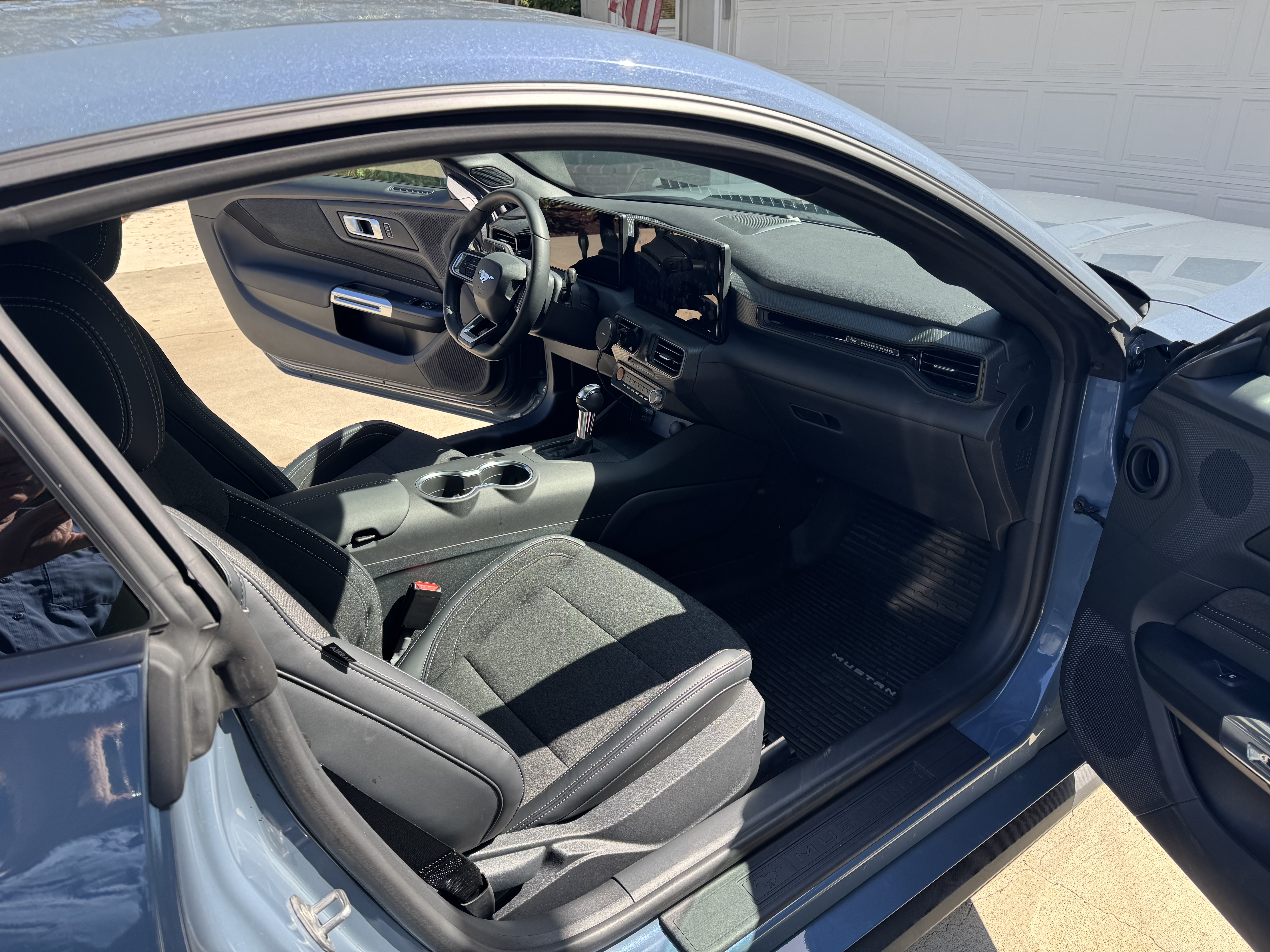 Used 2026 Ford Mustang Coupe RWD image 9