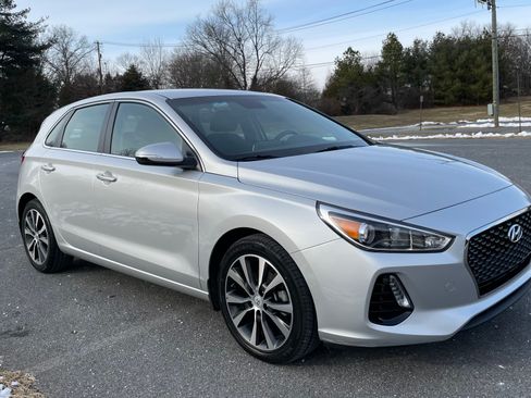 Used 2018 Hyundai Elantra GT w/ Style Package 02 image 25