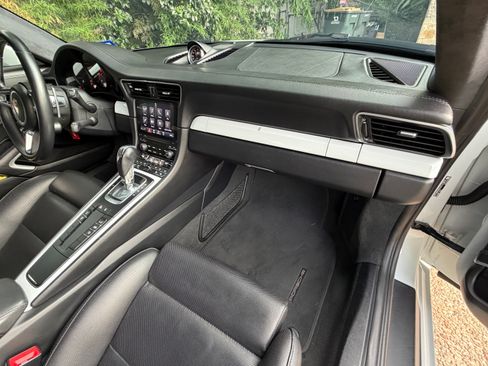 Used 2018 Porsche 911 Carrera S RWD image 31