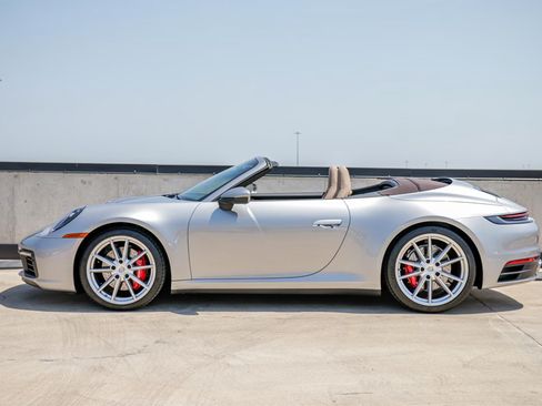 Used 2020 Porsche 911 Carrera 4S AWD/4WD image 2