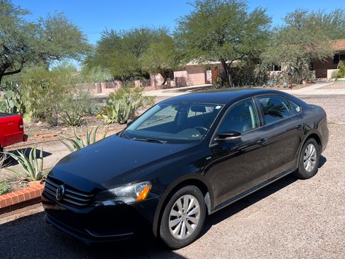 Used 2014 Volkswagen Passat 1.8T Wolfsburg Edition image 1