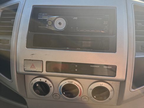 Used 2008 Toyota Tacoma PreRunner image 10