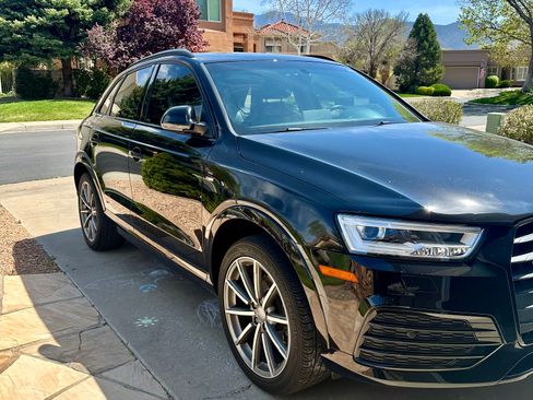 Used 2017 Audi Q3 2.0T Prestige w/ Prestige Package image 2