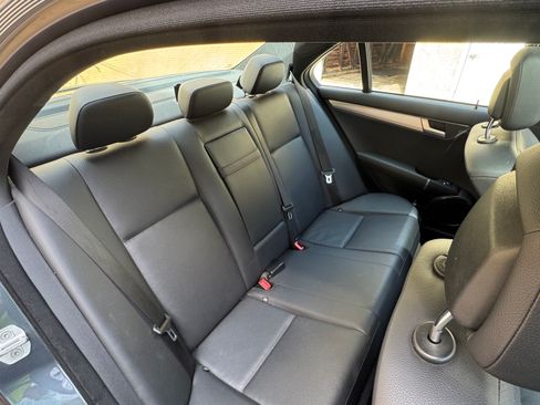 Used 2013 Mercedes-Benz C 250 Sedan image 10