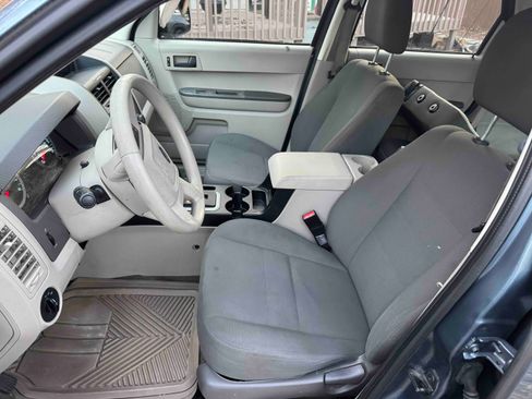 Used 2010 Ford Escape XLS image 5