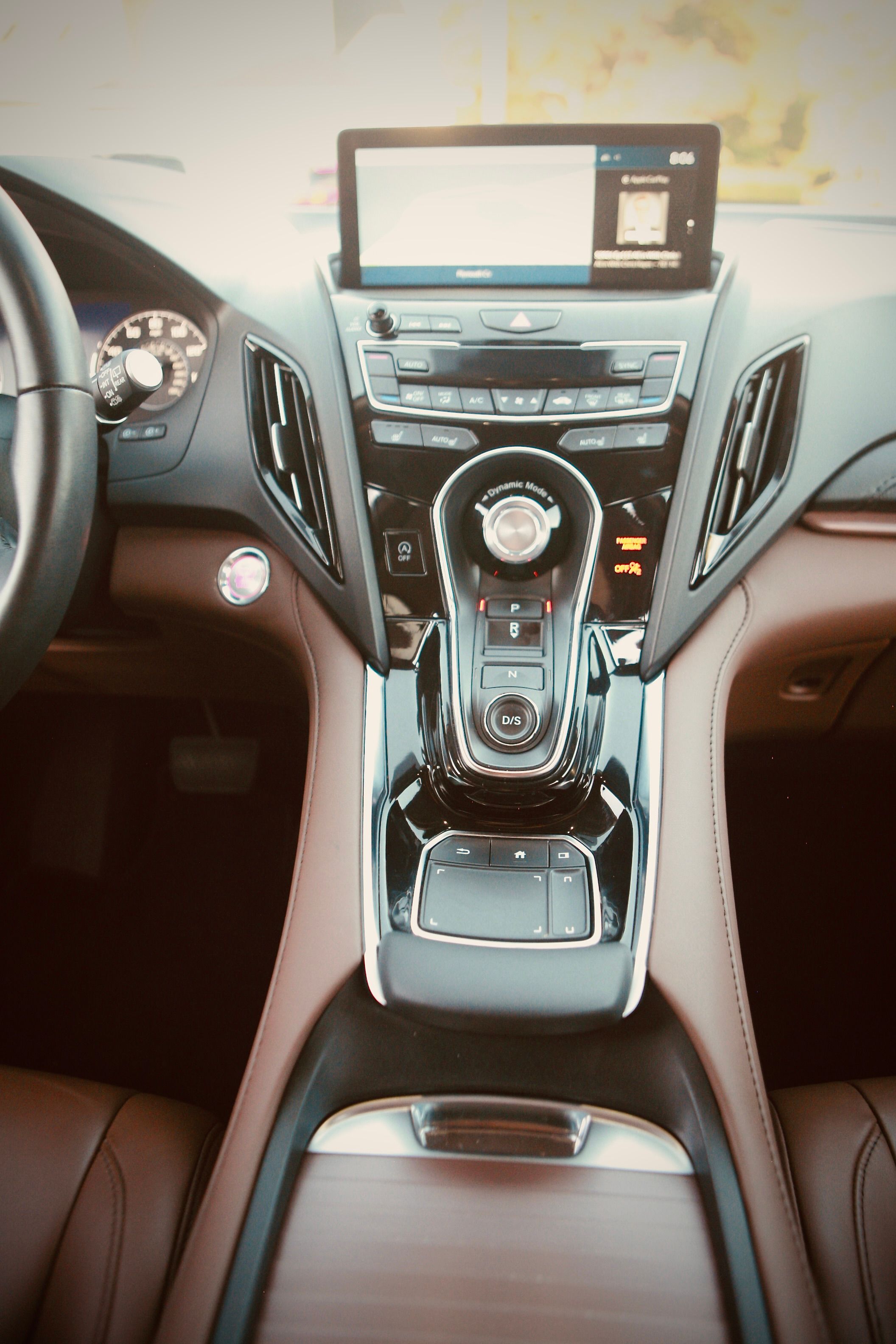 Used 2024 Acura RDX SH-AWD w/ Technology Package image 21