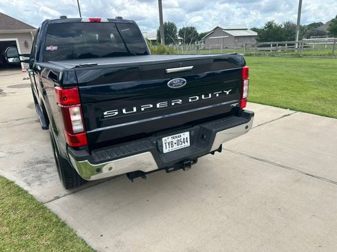 Used 2021 Ford F250 XLT w/ XLT Premium Package AWD/4WD image 5