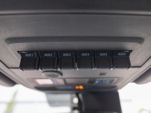 Used 2022 Ford Bronco Wildtrak image 28