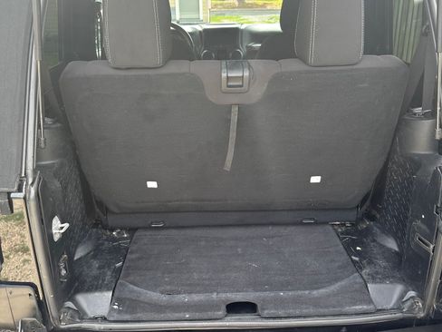 Used 2014 Jeep Wrangler Sport image 17