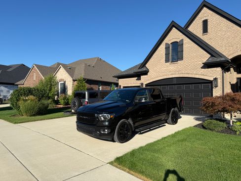 Used 2019 RAM 1500 Big Horn AWD/4WD image 6