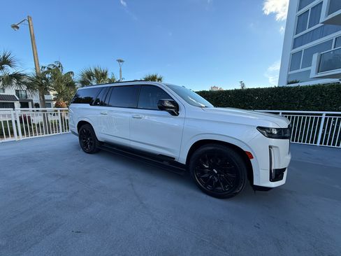 Used 2021 Cadillac Escalade ESV Sport Platinum w/ LPO, ONYX Package image 2