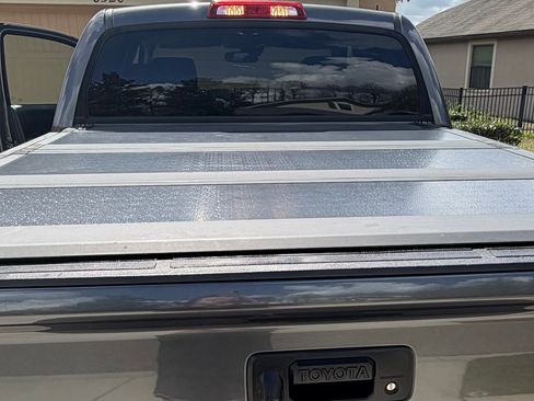 Used 2018 Toyota Tundra Limited image 9